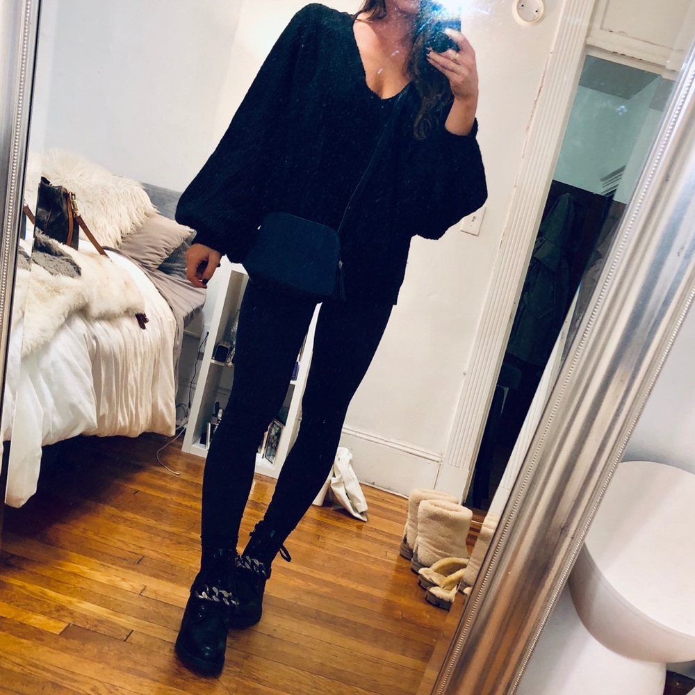 Free People Cross Body Bag💟